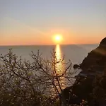 Gigi's 2 * Μαναρόλα